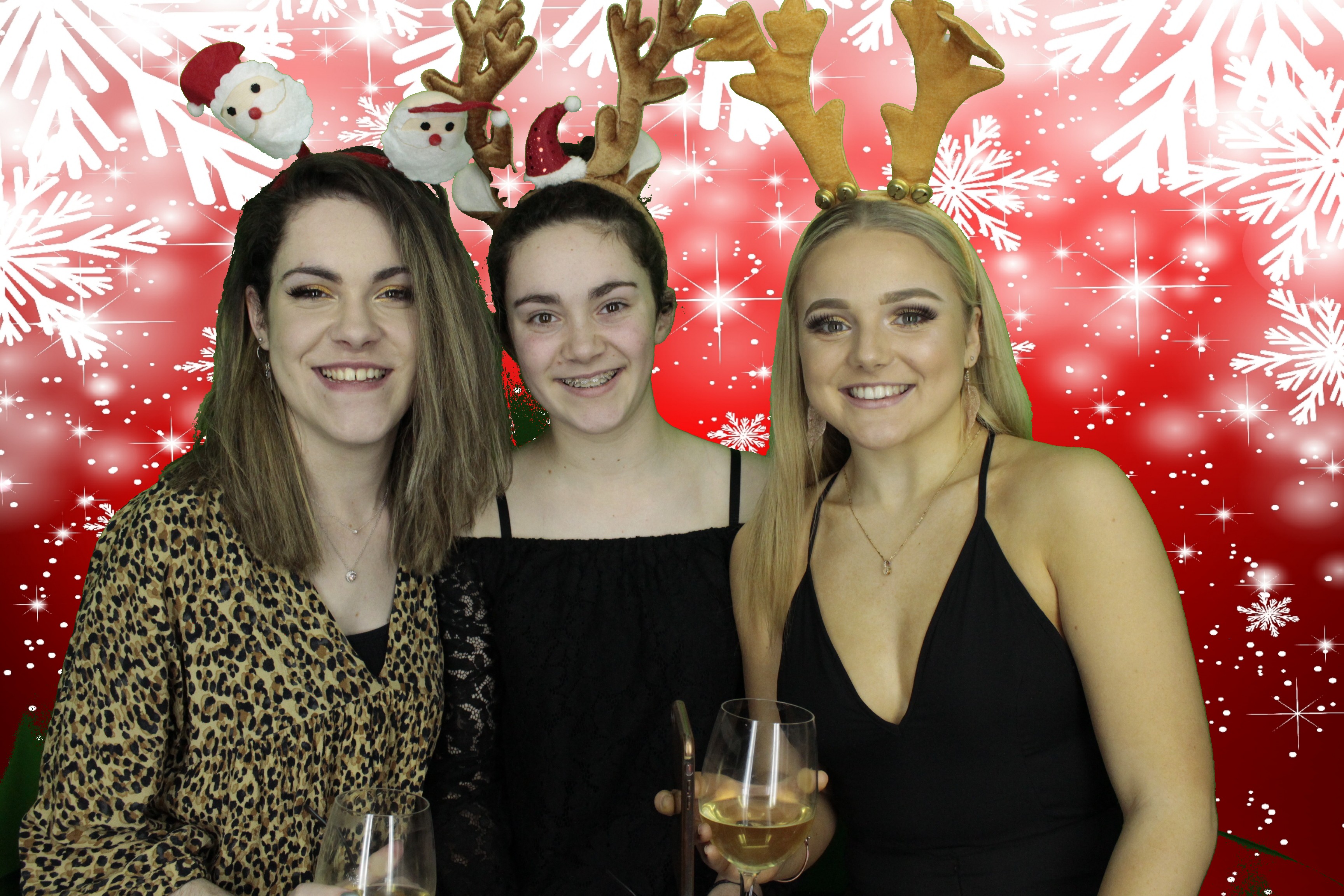 Silvermere Christmas Party | View more photos from the event at gallery.myphotoboothexperience.co.uk/u/MyPhotoBoothExperienceLtd/Silvermere-Christmas-Party-2